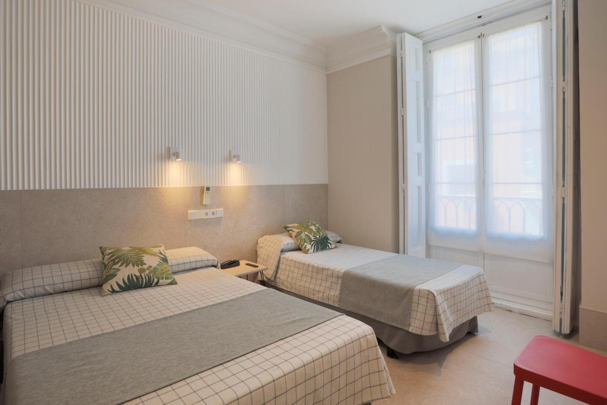 Castilla Ii Puerta Del Sol Guest house