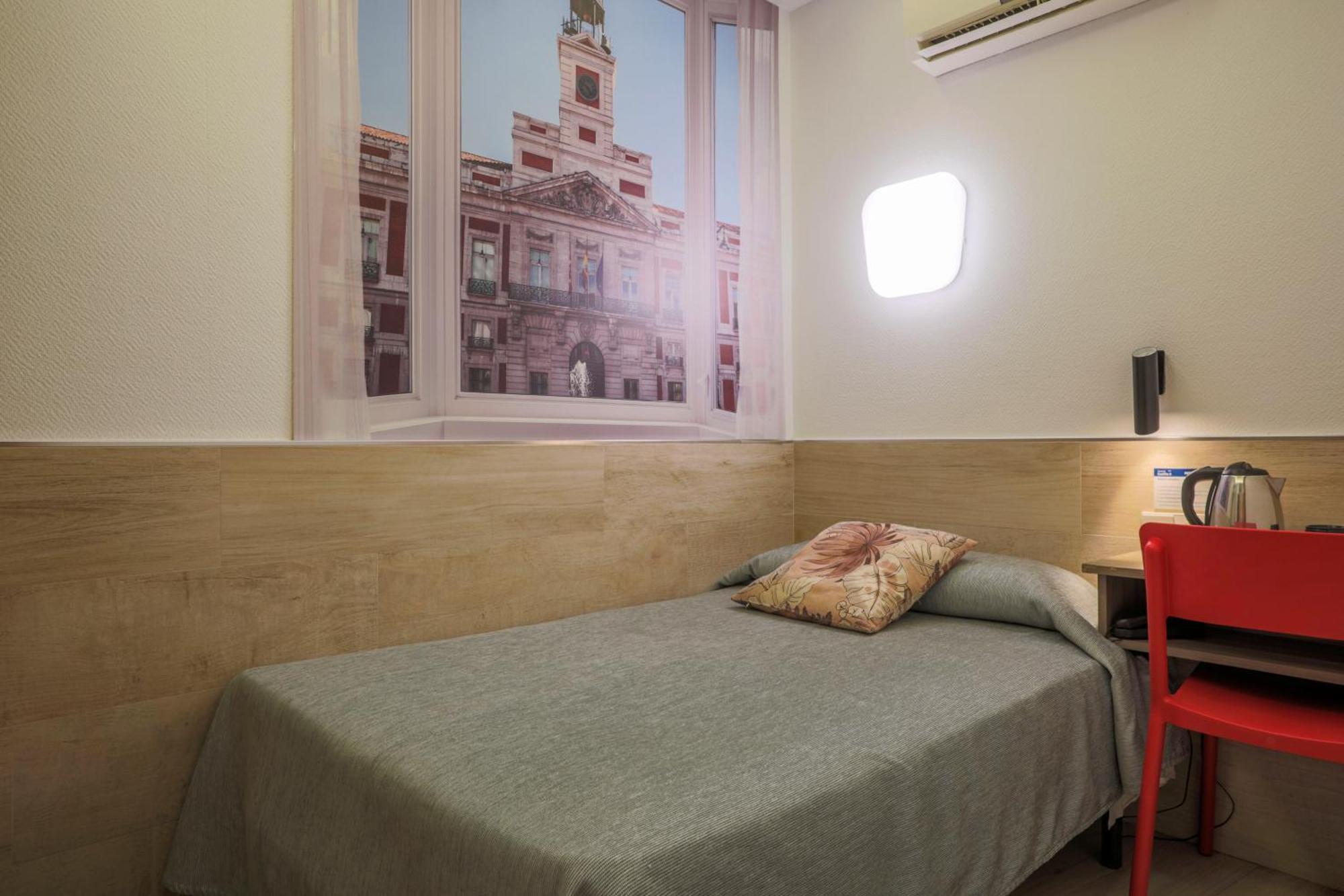 Castilla Ii Puerta Del Sol Guest house Madrid